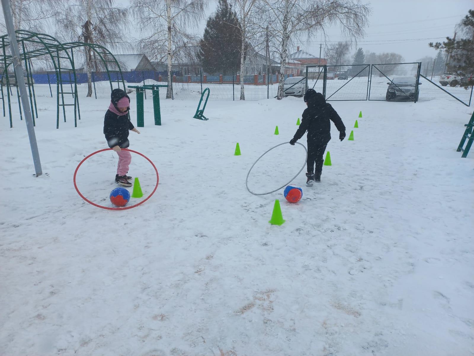 «Веселые старты» на снегу.