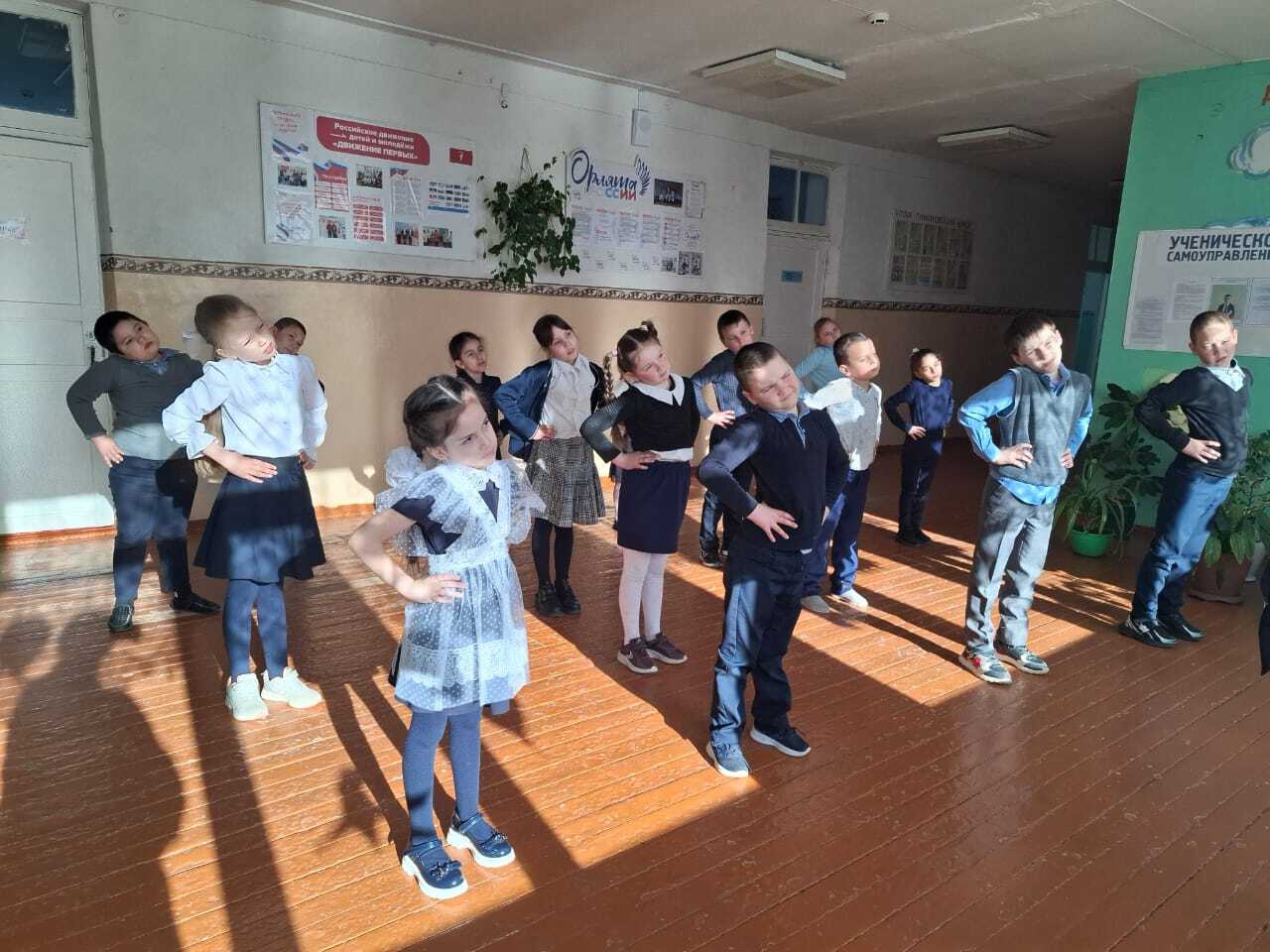 УТРЕННЯЯ ГИМНАСТИКА.